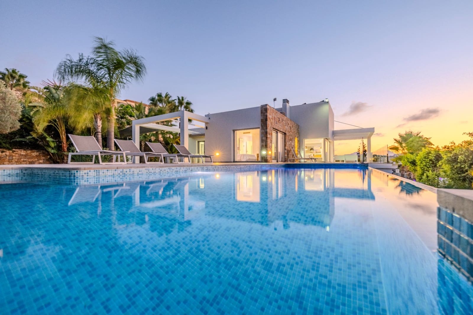 5 sypialnia Willa na sprzedaż w Javea / Xabia z basenem garażem - 1 695 000 € (Ref: 9449285)