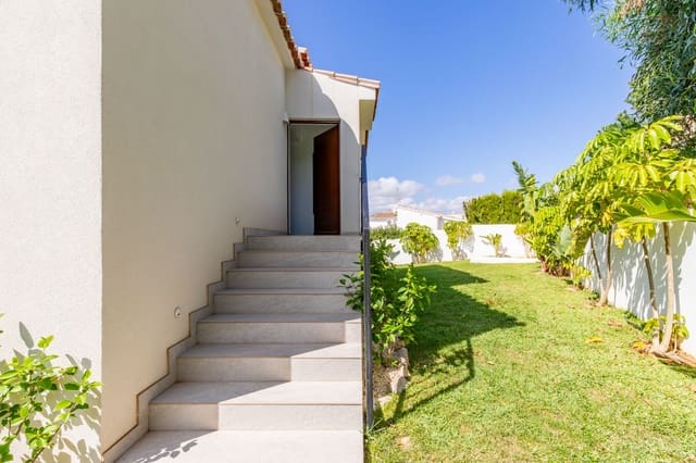 5 soveværelse Villa til salg i Benitachell / Benitatxell med swimmingpool garage - € 1.680.000 (Ref: 9449286)