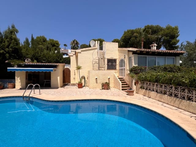 3 soverom Villa til salgs i Moraira, Teulada-Moraira med svømmebasseng - € 635 000 (Ref: 9503243)