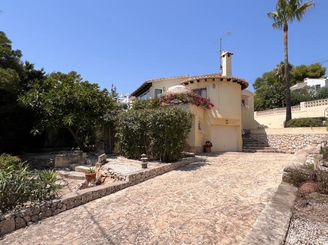 3 soverom Villa til salgs i Moraira, Teulada-Moraira med svømmebasseng - € 635 000 (Ref: 9503243)