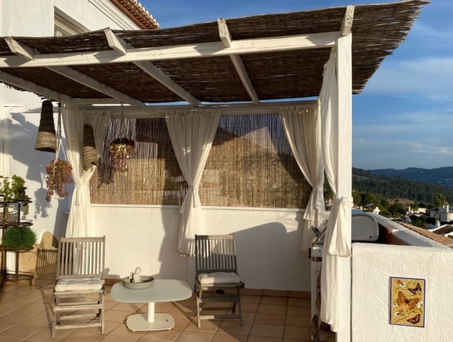 3 Zimmer Villa zu verkaufen in Jalón / Xaló mit Garage - 585.000 € (Ref: 9525581)