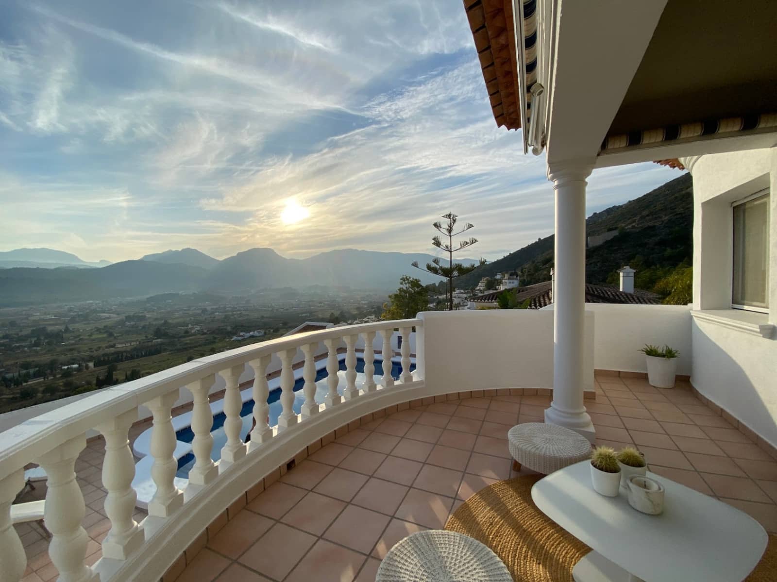 3 Zimmer Villa zu verkaufen in Jalon / Xalo mit Garage - 585.000 € (Ref: 9525581)