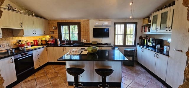 3 makuuhuone Maalaistalo myytävänä paikassa Benissa mukana uima-altaan 
autotalli - 630 000 € (Ref: 9542644)