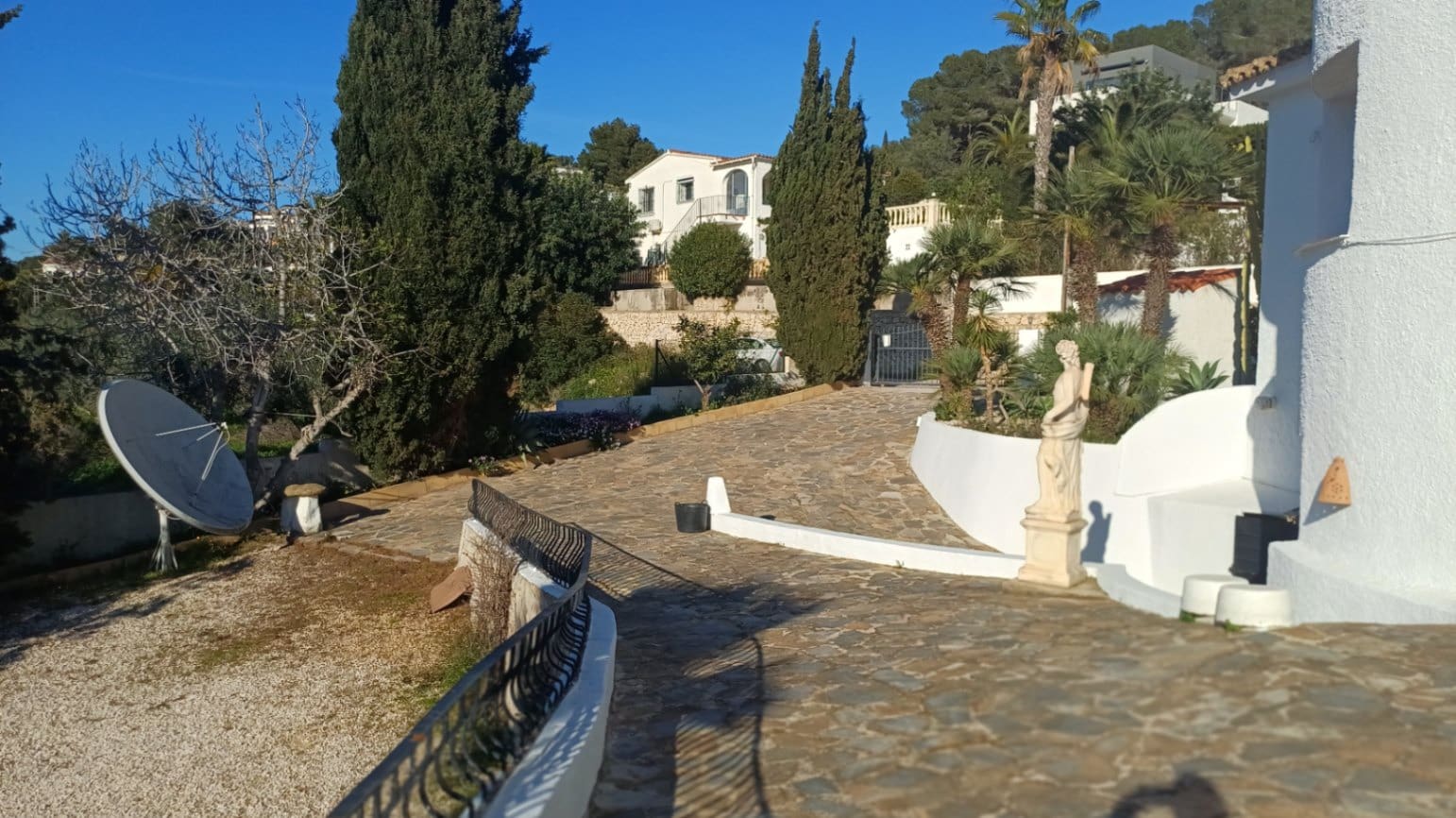 3 makuuhuone Huvila myytävänä paikassa Moraira mukana uima-altaan 
autotalli - 750 000 € (Ref: 9950737)