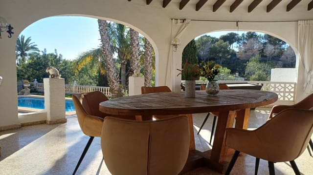 3 soverom Villa til salgs i Paichi, Teulada-Moraira med svømmebasseng garasje - € 750 000 (Ref: 9950737)