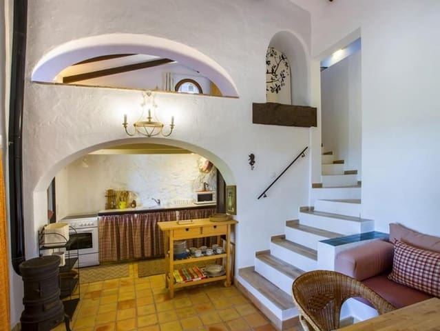 8 soveværelse Finca/Landehus til salg i Moraira, Teulada-Moraira med swimmingpool garage - € 1.600.000 (Ref: 9950741)