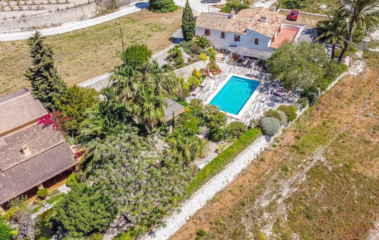 8 soveværelse Finca/Landehus til salg i Moraira med swimmingpool garage - € 1.600.000 (Ref: 9950741)