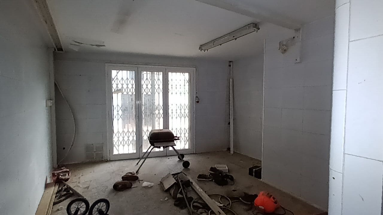5 bedroom Apartment for sale in L'Estartit - € 280,000 (Ref: 10010349)