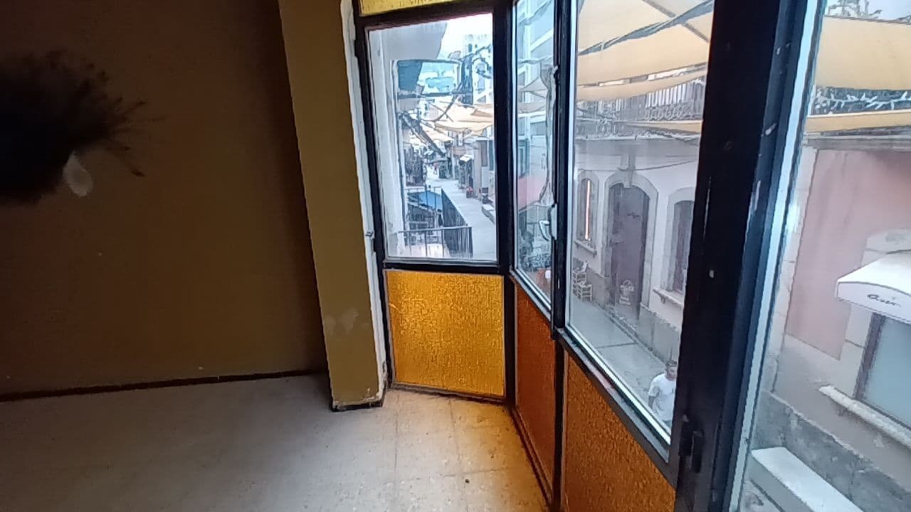 5 bedroom Apartment for sale in L'Estartit - € 280,000 (Ref: 10010349)