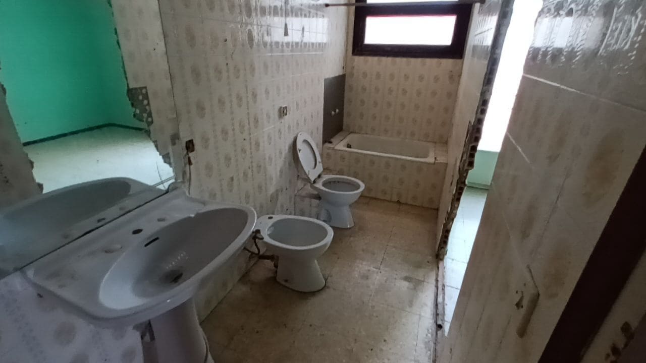 5 bedroom Apartment for sale in L'Estartit - € 280,000 (Ref: 10010349)