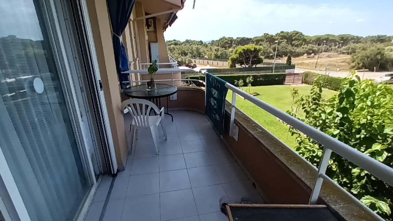 2 bedroom Apartment for sale in L'Estartit with pool - € 159,000 (Ref: 10015079)