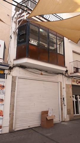 Commercieel te koop in L'Estartit, Torroella de Montgrí - € 155.000 (Ref: 10094230)