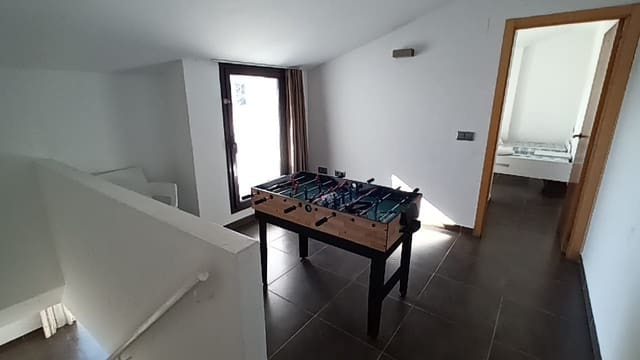 4 slaapkamer Appartement te koop in L'Estartit, Torroella de Montgrí met zwembad garage - € 425.000 (Ref: 10108936)