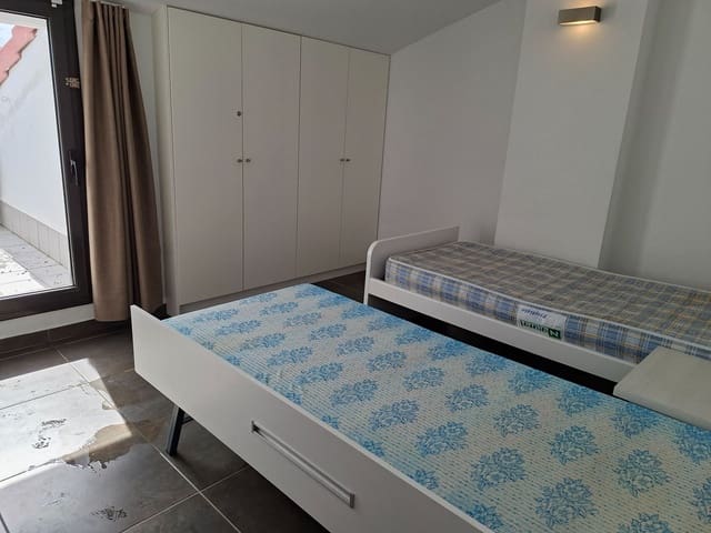 4 bedroom Apartment for sale in L'Estartit, Torroella de Montgrí with pool garage - € 425,000 (Ref: 10108936)