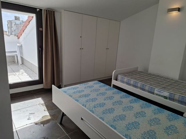 4 bedroom Apartment for sale in L'Estartit, Torroella de Montgrí with pool garage - € 425,000 (Ref: 10108936)