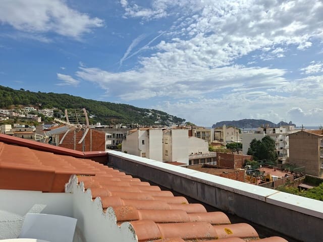 4 bedroom Apartment for sale in L'Estartit, Torroella de Montgrí with pool garage - € 425,000 (Ref: 10108936)