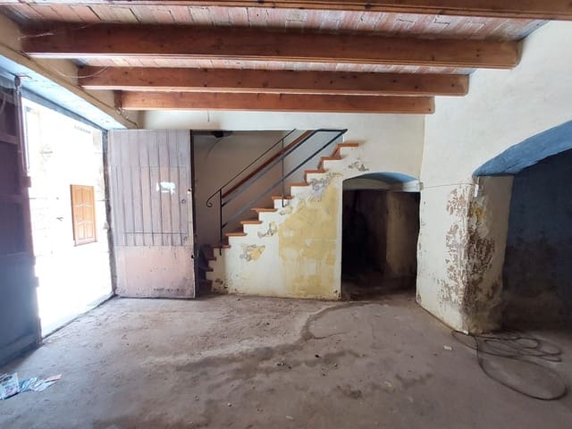 10 bedroom Villa for sale in Torroella de Montgrí - € 220,000 (Ref: 4884557)