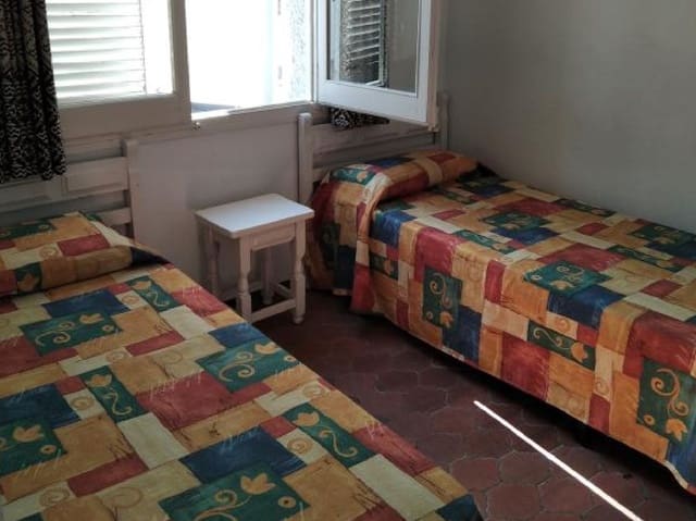 2 bedroom Villa for sale in L'Estartit, Torroella de Montgrí with garage - € 350,000 (Ref: 7494160)