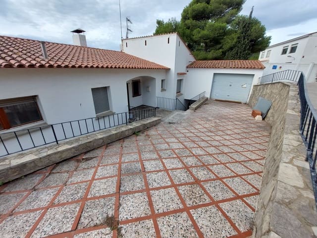 9 quarto Moradia para venda em L'Estartit, Torroella de Montgrí com piscina garagem - 899 000 € (Ref: 7866202)