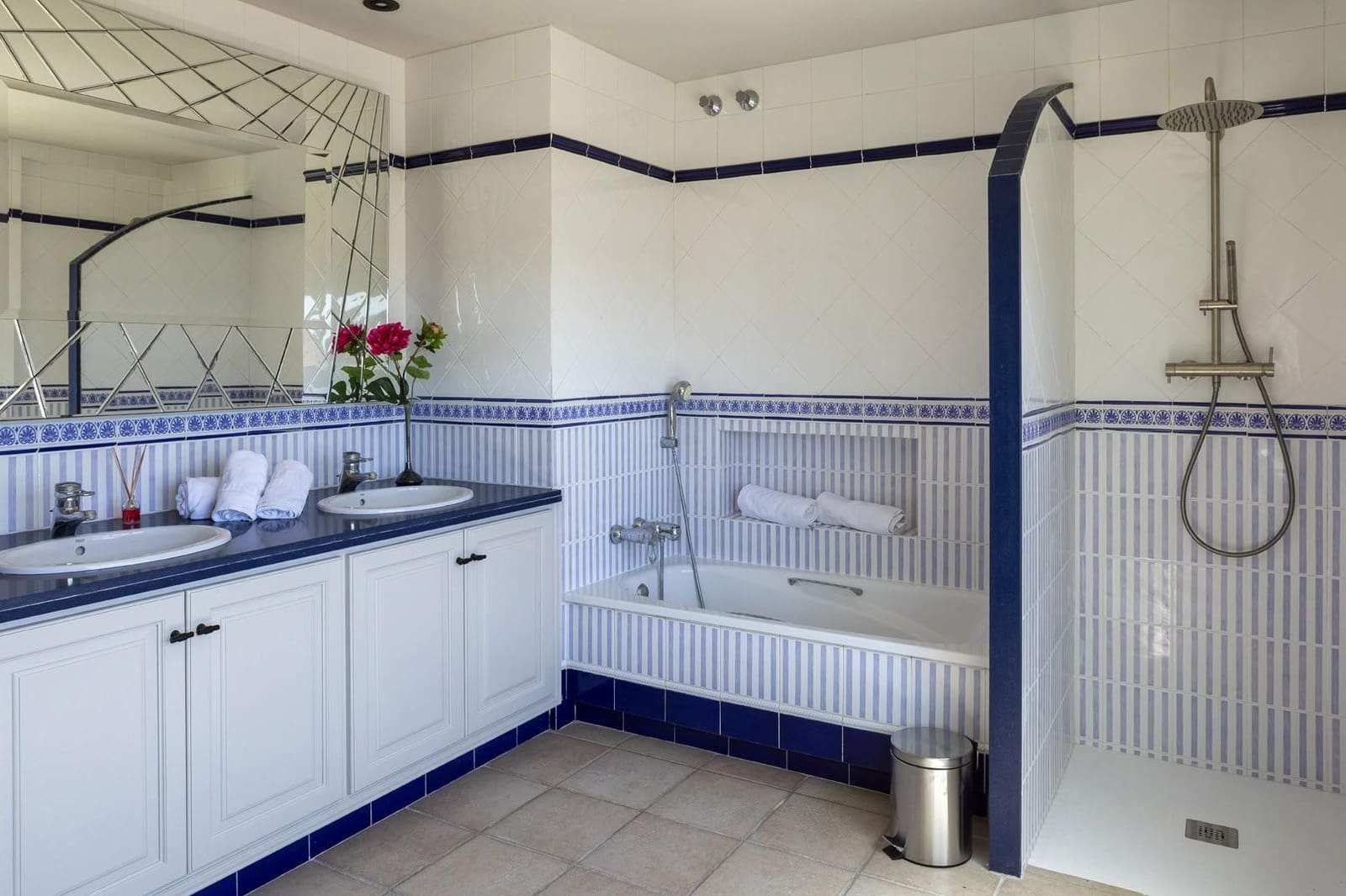 9 soveværelse Villa til salg i L'Estartit med swimmingpool garage - € 899.000 (Ref: 7866202)