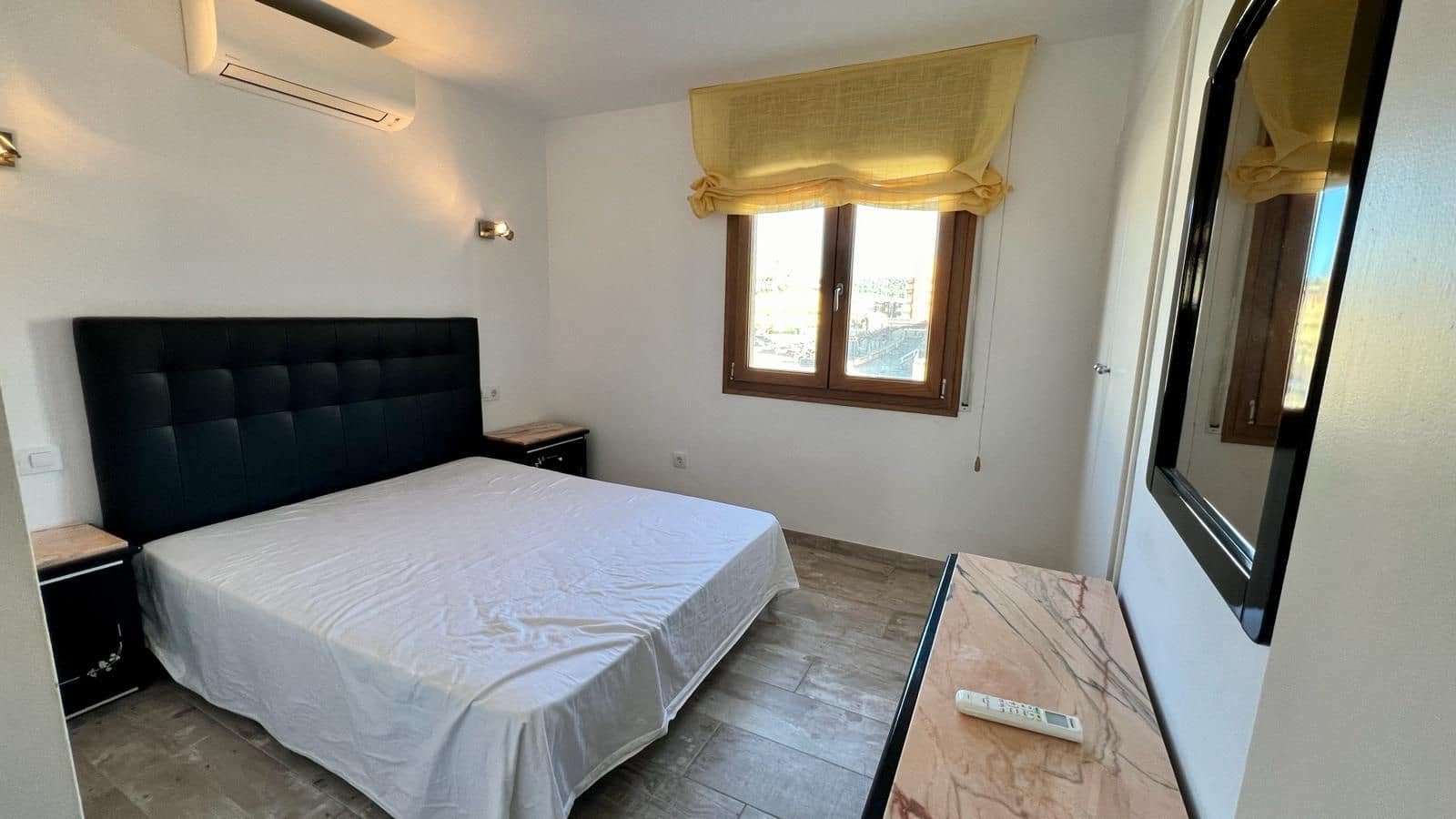 2 soveværelse Lejlighed til salg i L'Estartit med swimmingpool garage - € 275.000 (Ref: 8117194)