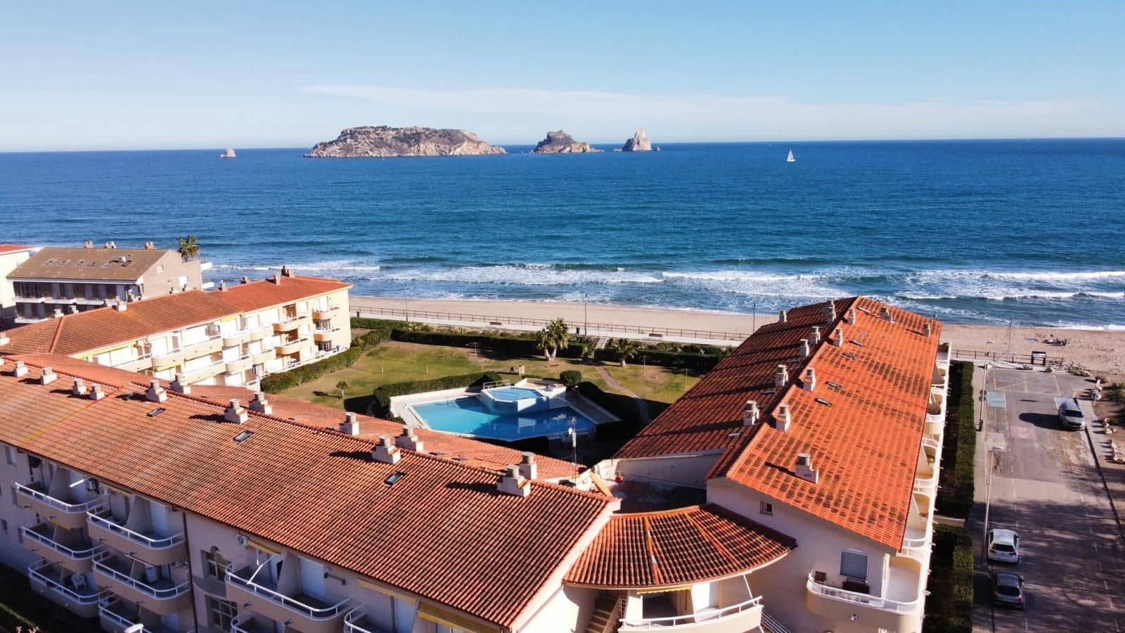 2 soveværelse Lejlighed til salg i L'Estartit med swimmingpool garage - € 275.000 (Ref: 8117194)