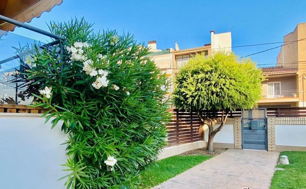 1 soveværelse Lejlighed til salg i L'Estartit med swimmingpool - € 114.000 (Ref: 8123828)