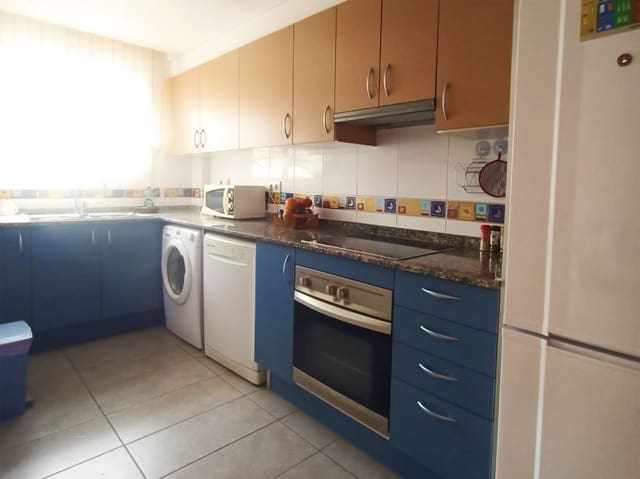 Apartamento de 2 habitaciones en L'Estartit, Torroella de Montgrí en venta con piscina garaje - 215.000 € (Ref: 8333336)