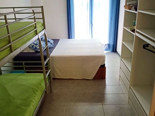 Apartamento de 2 habitaciones en L'Estartit, Torroella de Montgrí en venta con piscina garaje - 215.000 € (Ref: 8333336)