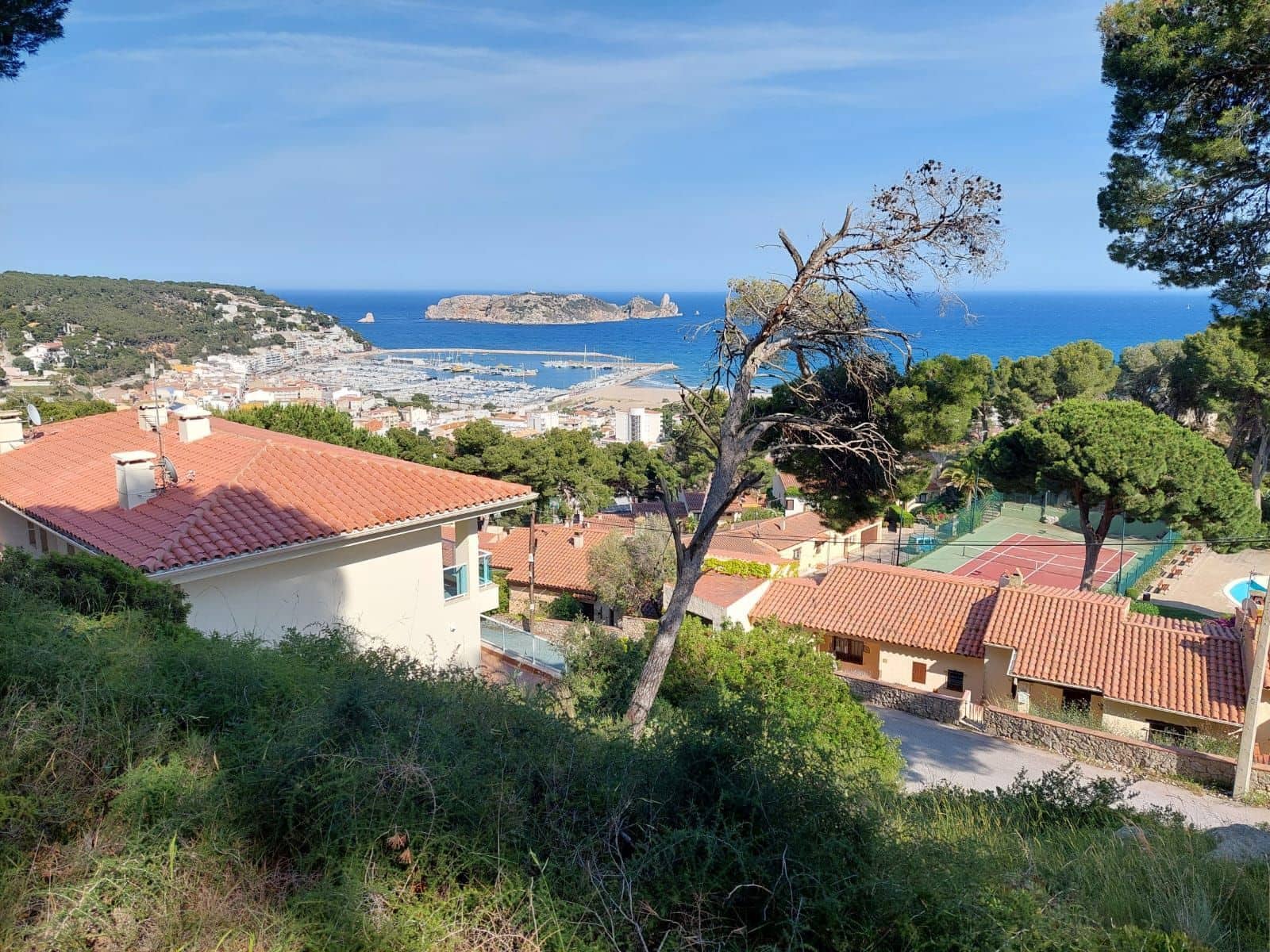 Działka budowlana na sprzedaż w L'Estartit - 98 000 € (Ref: 8339423)