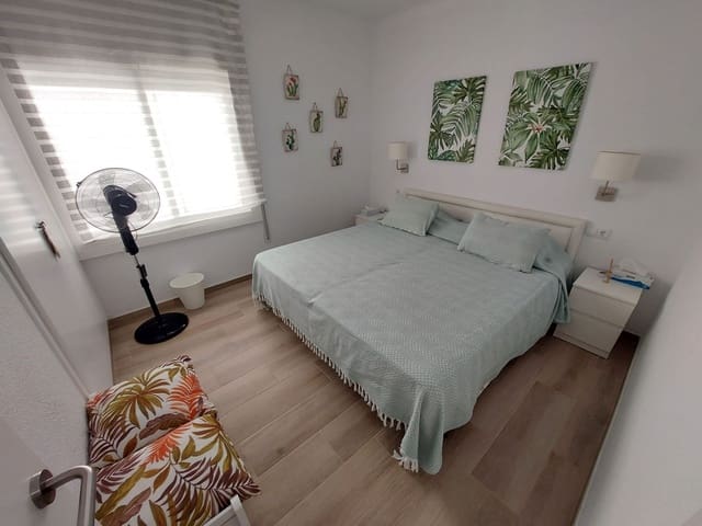 4 bedroom Apartment for sale in L'Estartit, Torroella de Montgrí - € 265,000 (Ref: 8603307)