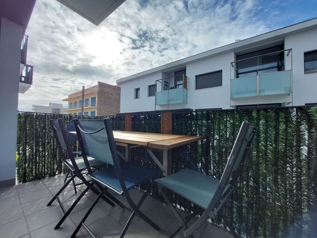 Apartamento de 2 habitaciones en L'Estartit, Torroella de Montgrí en venta con piscina garaje - 249.000 € (Ref: 8755310)