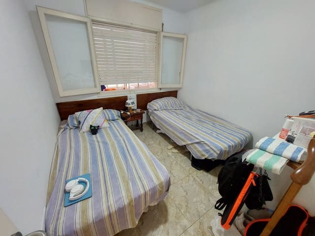 Apartamento de 2 habitaciones en L'Estartit, Torroella de Montgrí en venta con piscina garaje - 242.000 € (Ref: 9169337)