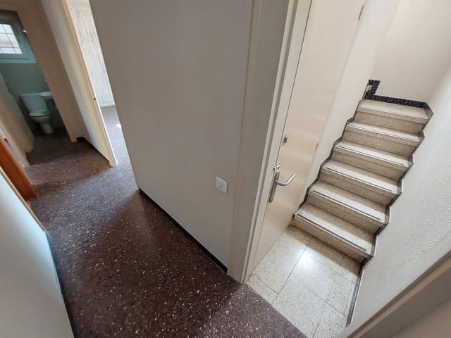 4 bedroom Villa for sale in Torroella de Montgrí with garage - € 275,000 (Ref: 9173220)