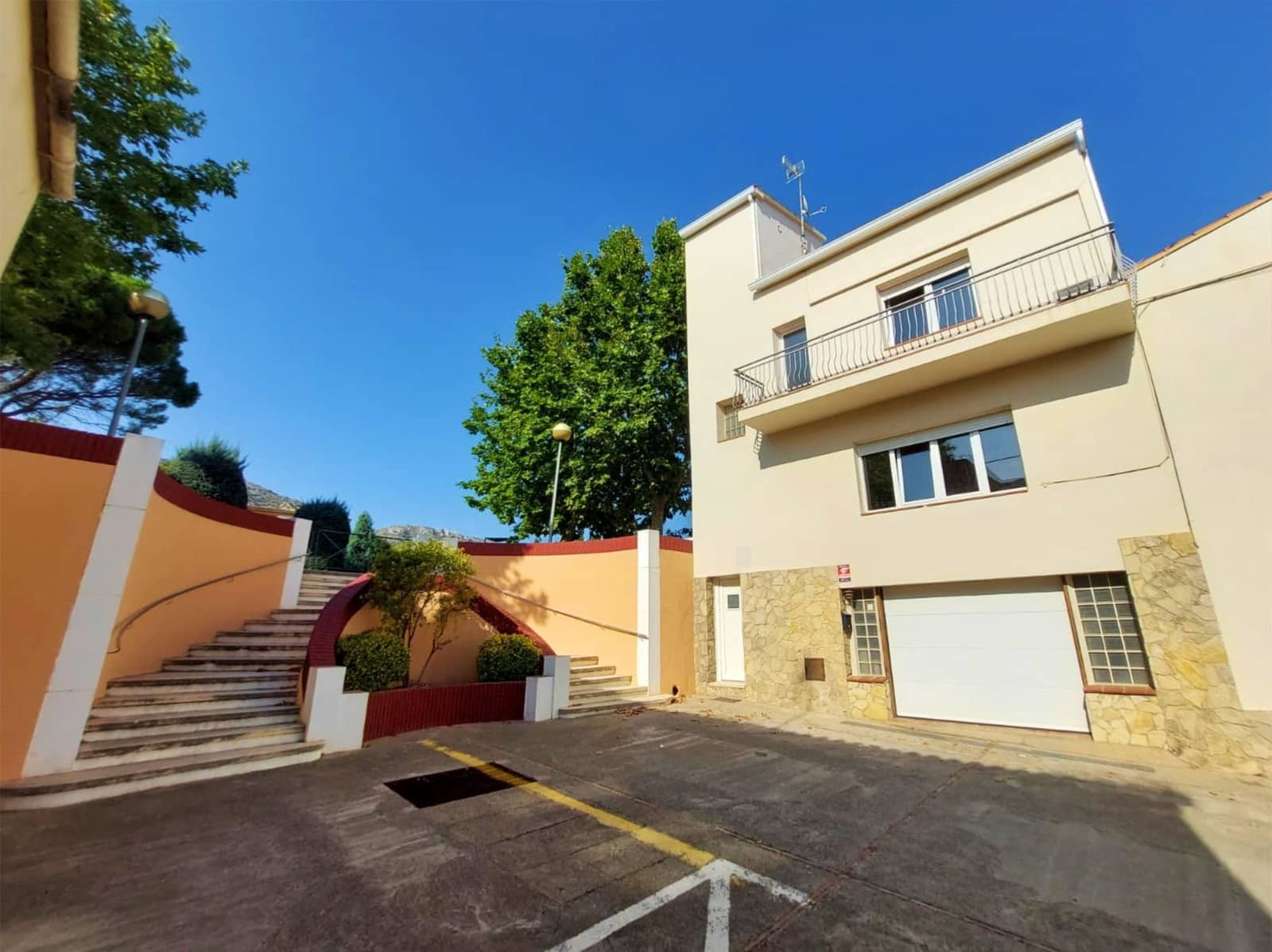 4 Zimmer Villa zu verkaufen in Torroella de Montgri mit Garage - 275.000 € (Ref: 9173220)