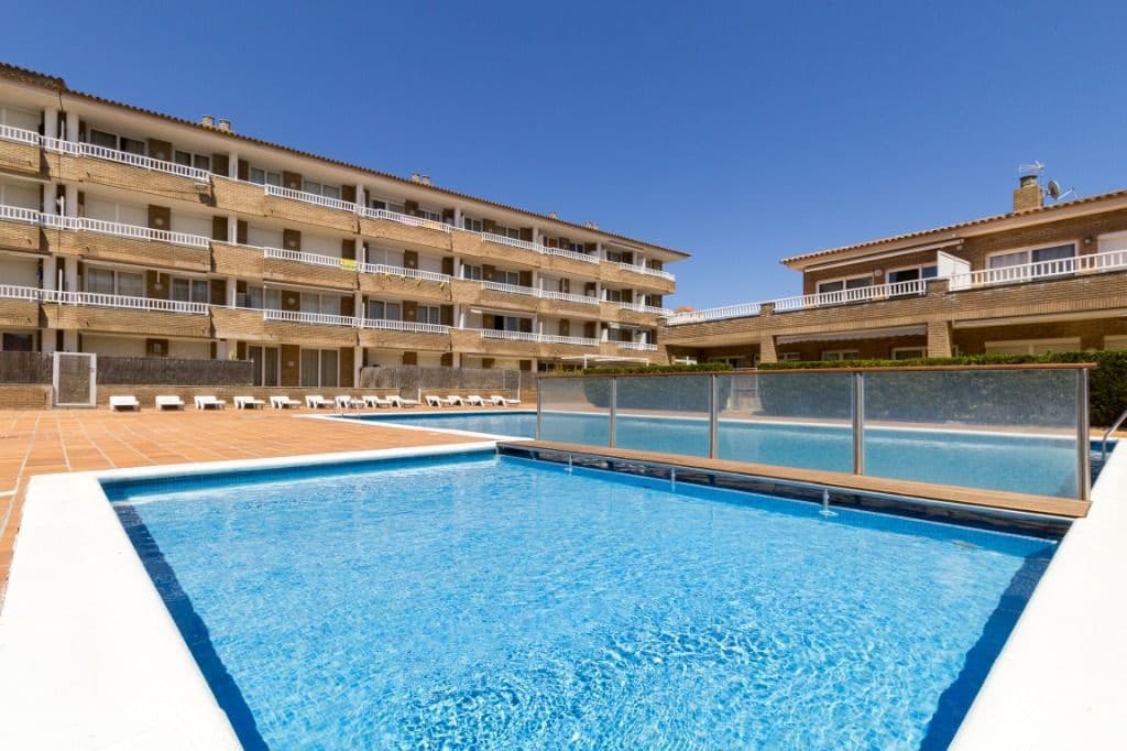 1 soveværelse Lejlighed til salg i L'Estartit med swimmingpool - € 135.000 (Ref: 9272115)