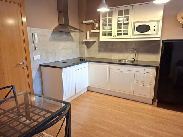 1 makuuhuone Huoneisto myytävänä paikassa L'Estartit, Torroella de Montgrí mukana uima-altaan - 135 000 € (Ref: 9272115)