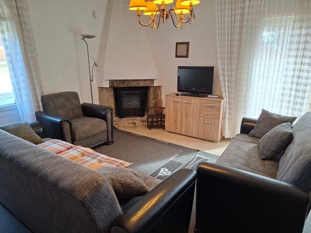 2 sovrum Villa till salu i L'Estartit, Torroella de Montgrí med garage - 235 000 € (Ref: 9353212)