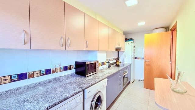 2 slaapkamer Appartement te koop in L'Estartit, Torroella de Montgrí met zwembad garage - € 289.900 (Ref: 9530382)
