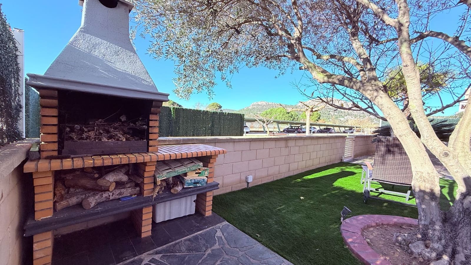 2 bedroom Apartment for sale in L'Estartit with pool garage - € 289,900 (Ref: 9530382)