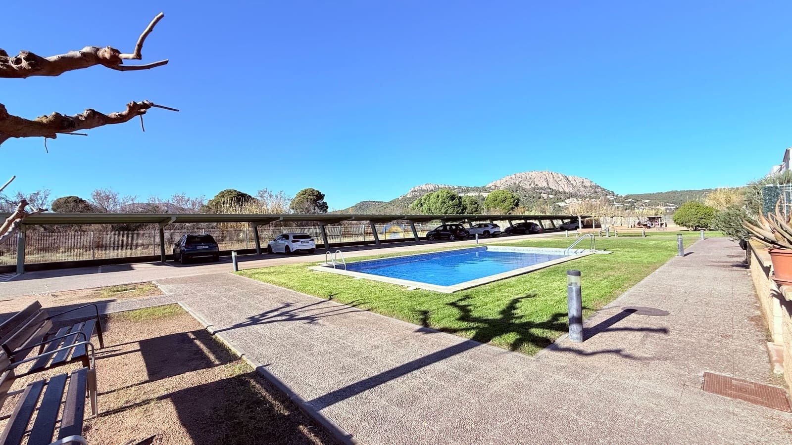 2 bedroom Apartment for sale in L'Estartit with pool garage - € 289,900 (Ref: 9530382)