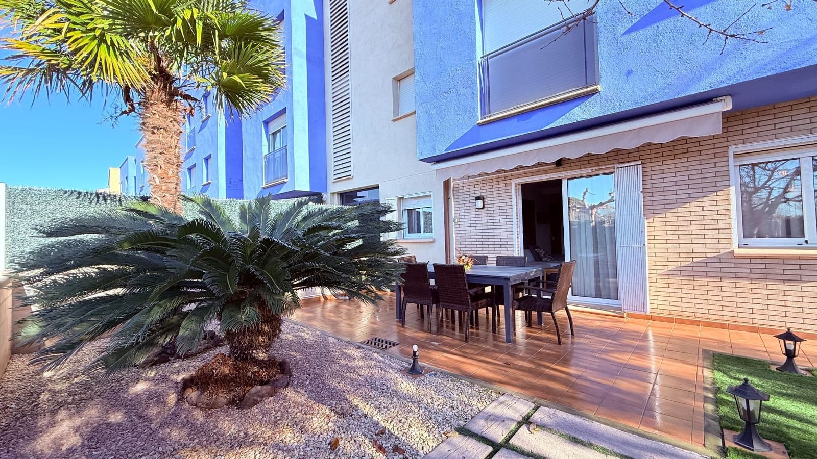 2 bedroom Apartment for sale in L'Estartit with pool garage - € 289,900 (Ref: 9530382)