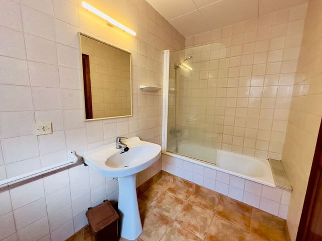 2 slaapkamer Appartement te koop in L'Estartit, Torroella de Montgrí - € 165.000 (Ref: 9574000)