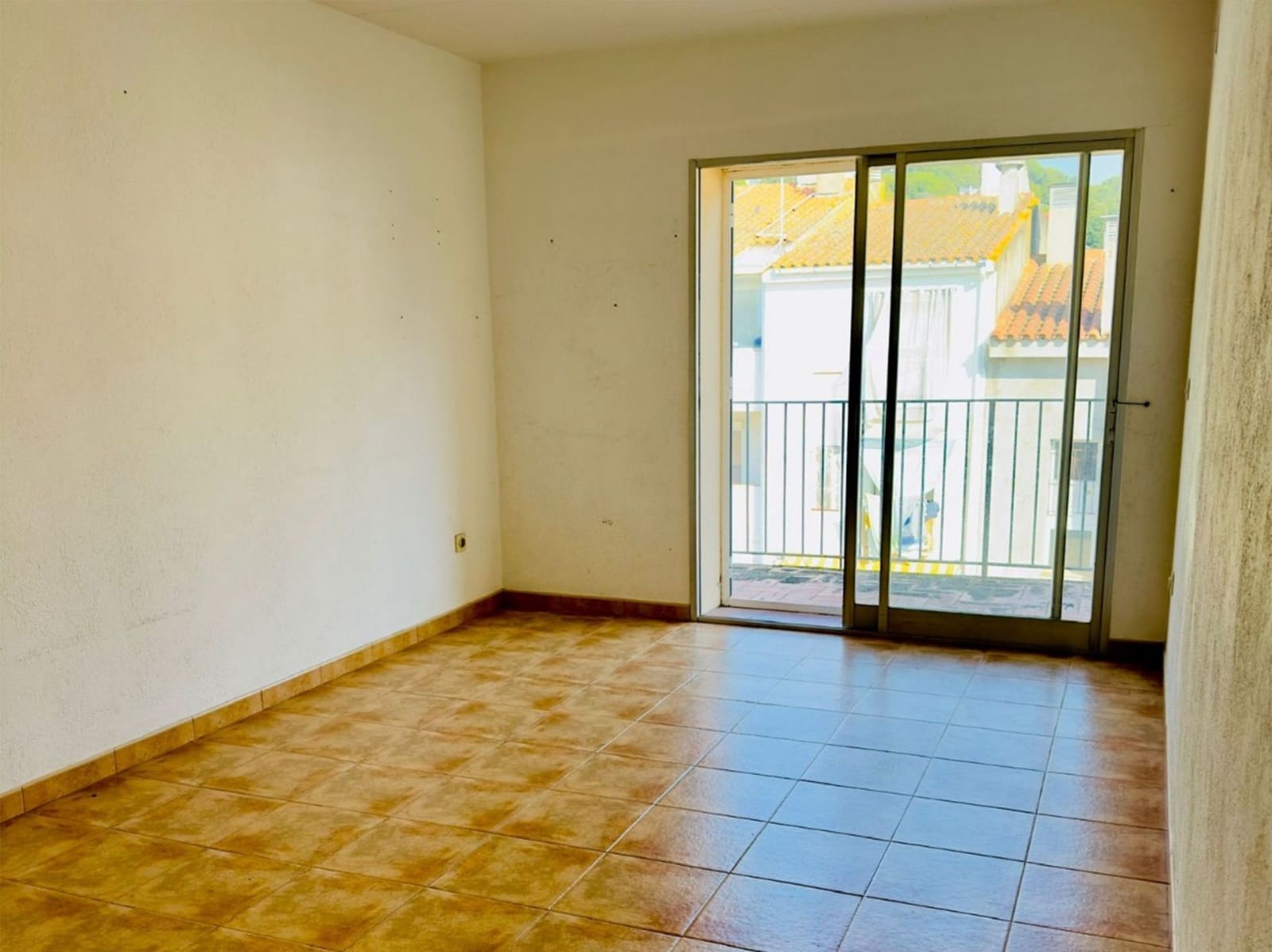 2 slaapkamer Appartement te koop in L'Estartit - € 165.000 (Ref: 9574000)