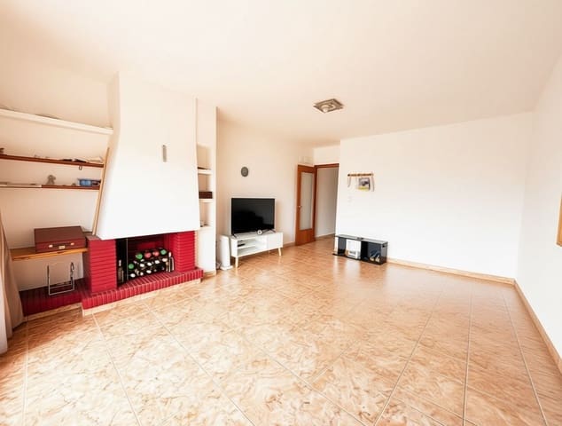 3 bedroom Flat for sale in Torroella de Montgrí - € 155,000 (Ref: 9647800)