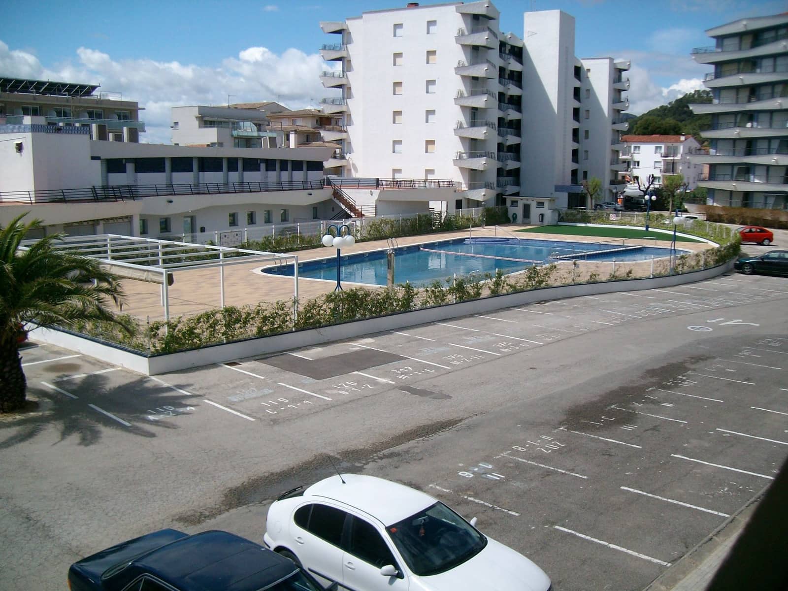2 bedroom Apartment for sale in L'Estartit with pool garage - € 229,000 (Ref: 9714554)