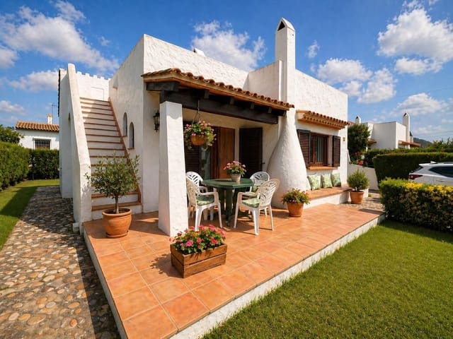 3 chambre Villa/Maison à vendre à L'Estartit, Torroella de Montgrí avec piscine garage - 375 000 € (Ref: 9815601)