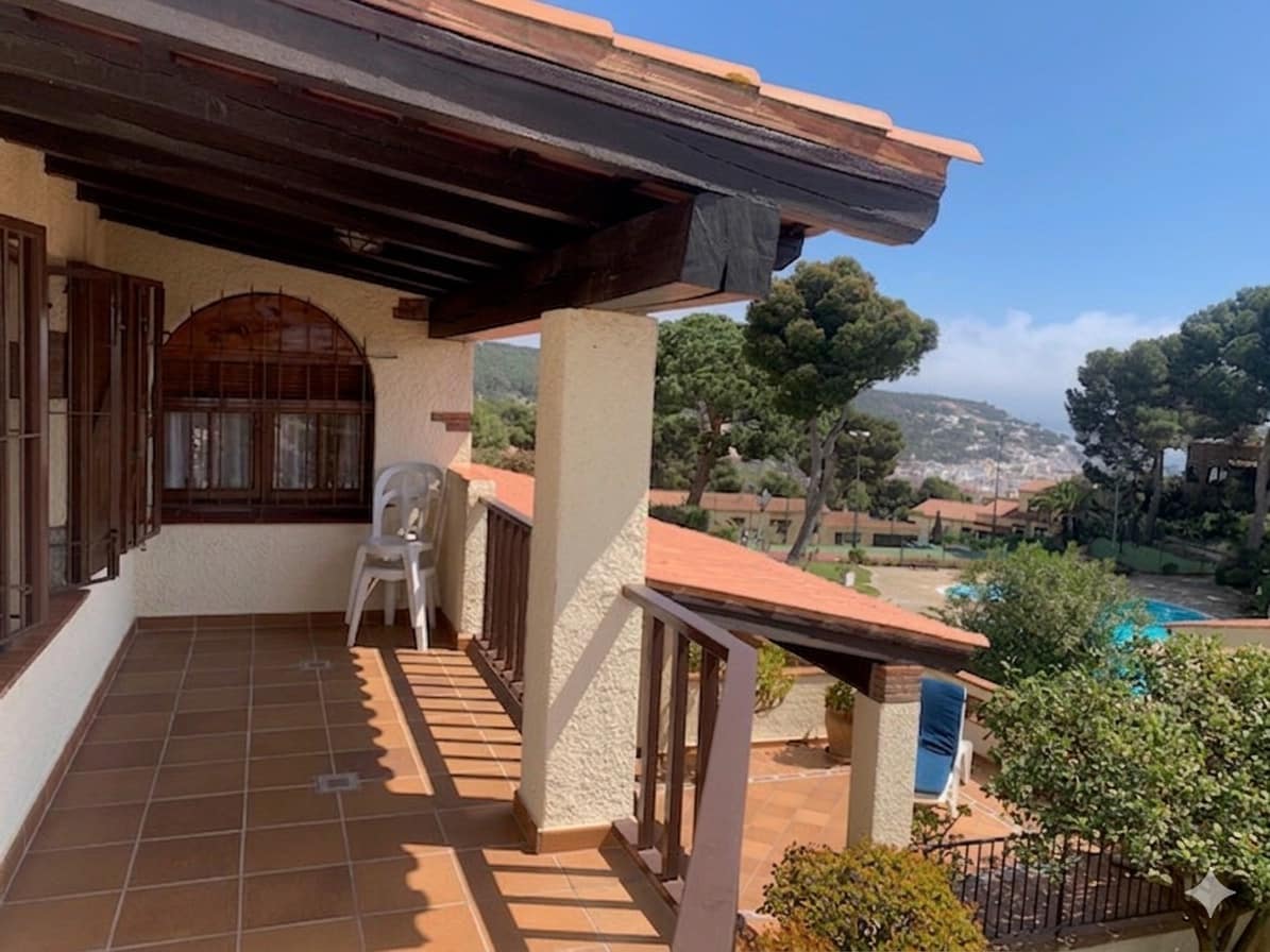 3 bedroom Villa for sale in L'Estartit with pool garage - € 425,000 (Ref: 9835266)