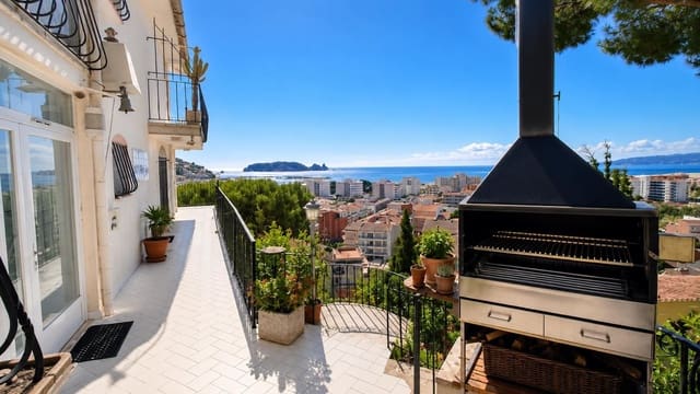 6 sypialnia Willa na sprzedaż w L'Estartit, Torroella de Montgrí z garażem - 625 000 € (Ref: 9849050)