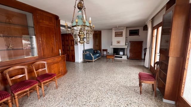 6 sypialnia Willa na sprzedaż w L'Estartit, Torroella de Montgrí z garażem - 625 000 € (Ref: 9849050)